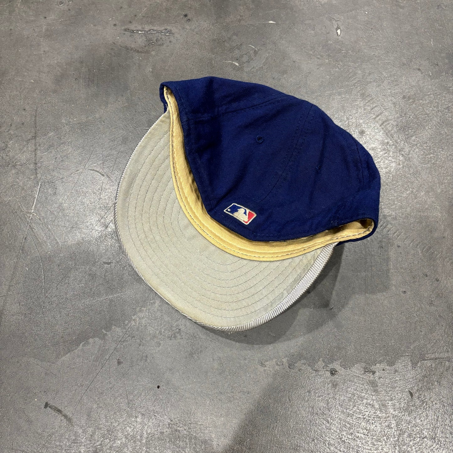 LA Dodgers Fitted Hat size 7