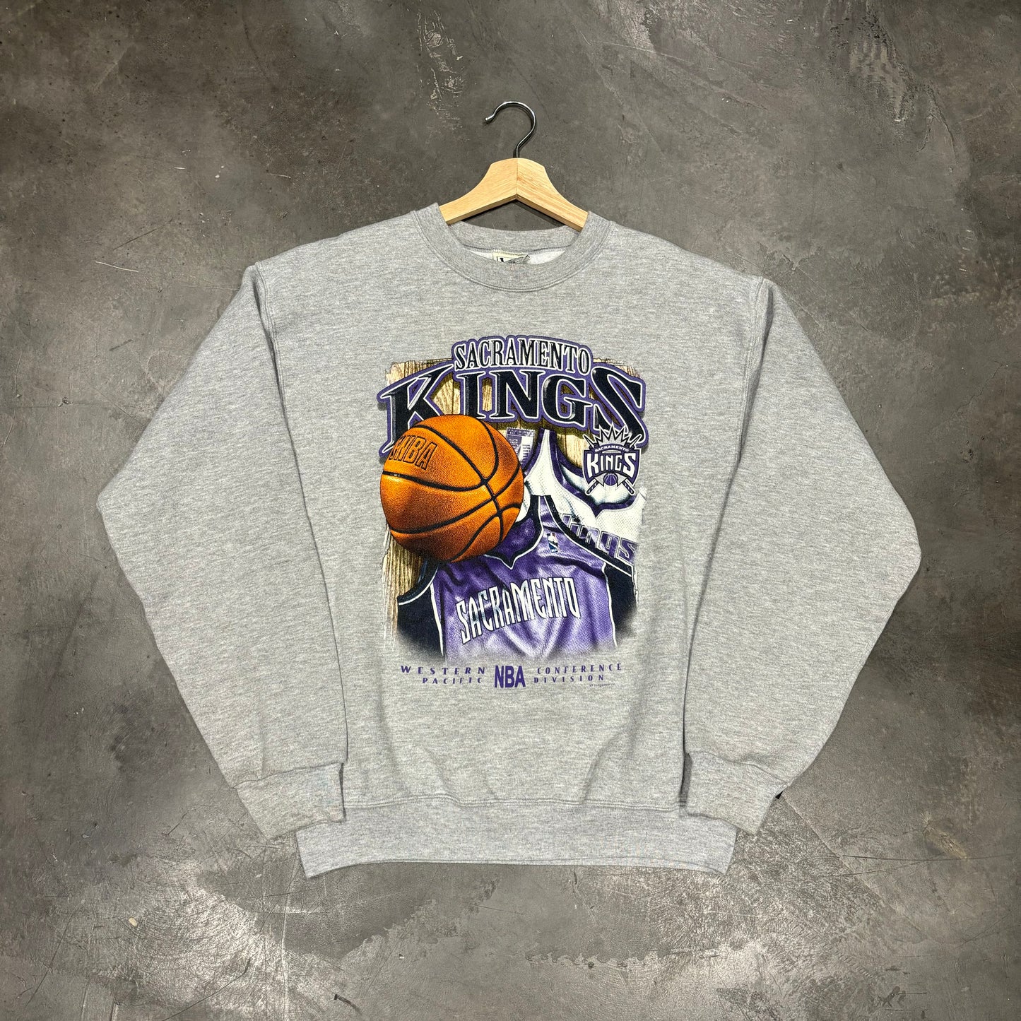 Vintage Sacramento Kings “Western Conference” Crewneck (M)