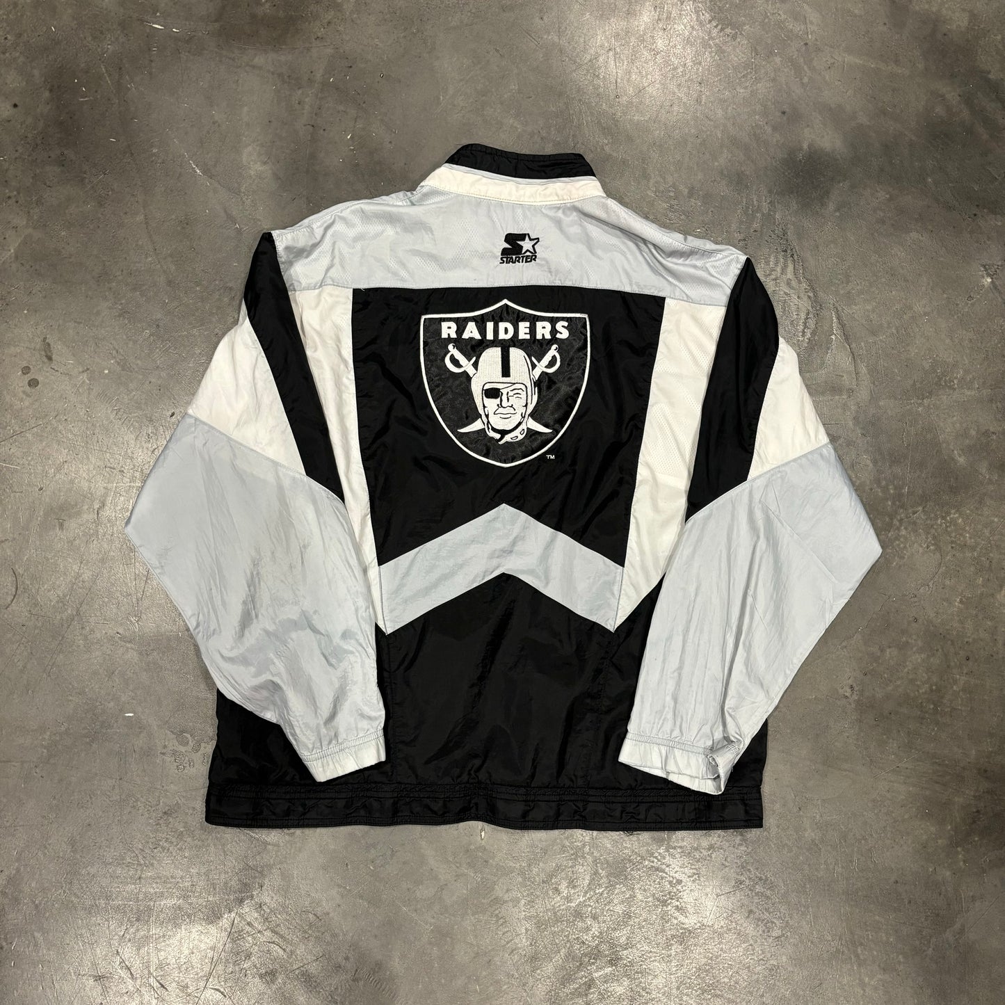 Vintage 90s Oakland Raiders Windbreaker Jacket Starter (M)